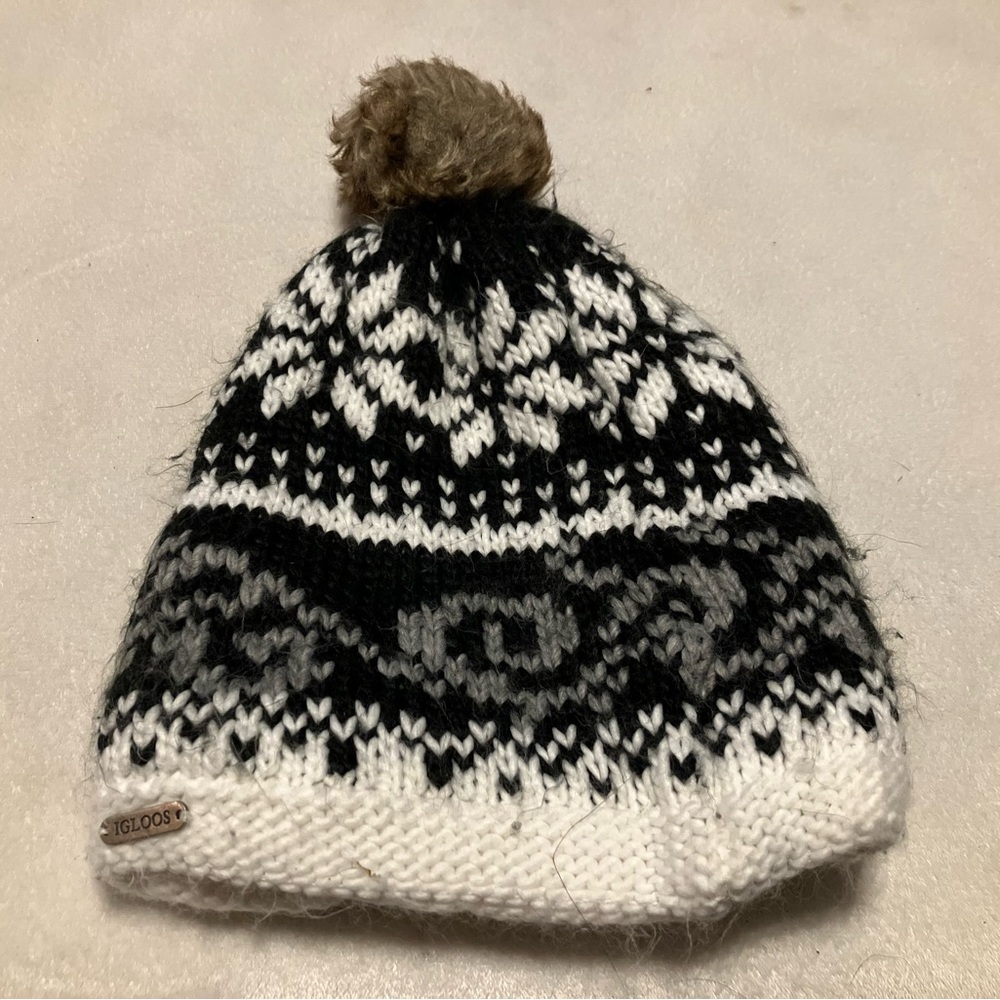 Igloos Black and White Knit Hat with Pom-Pom